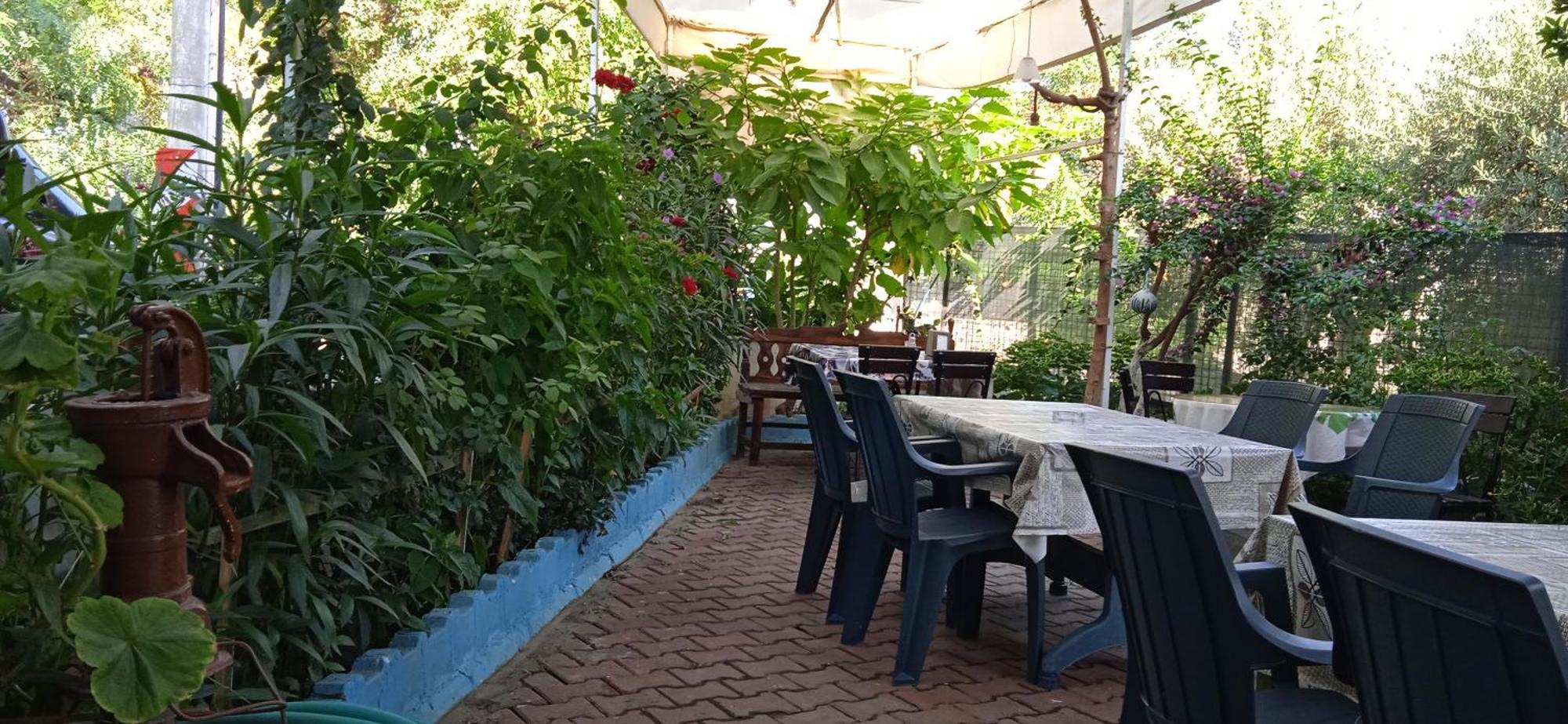 Samos Apart Pension Guzelcamlı Exteriör bild